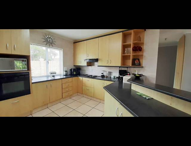 3 BEDROOM HOUSE RENTED IN WALMER HEIGHTS